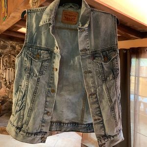 Levi’s Jean vest